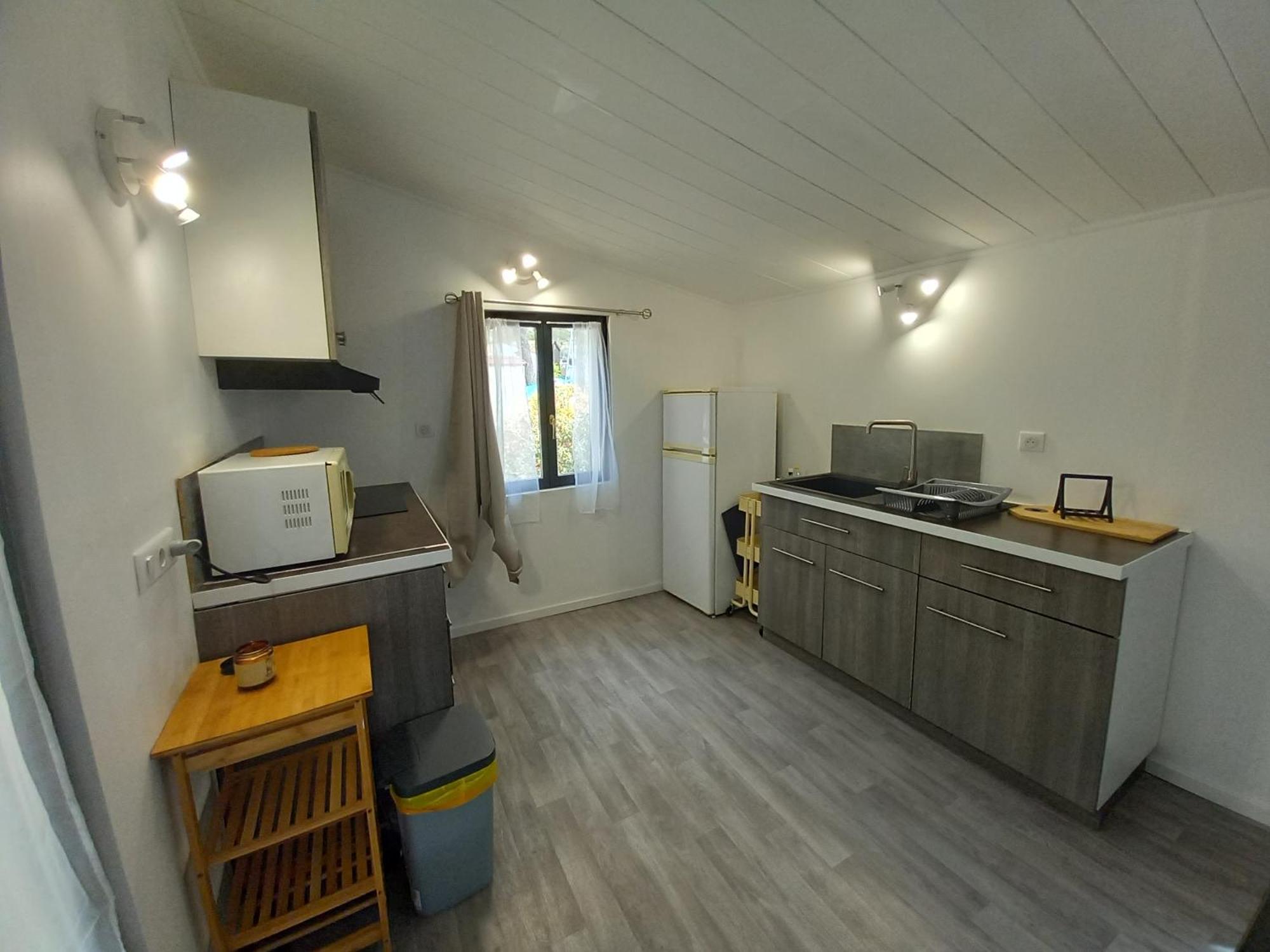 Mobilhome A Deux Pas Du Circuit Du Castellet Avec Terrasse Vue Mer Ле Кастеле Екстериор снимка