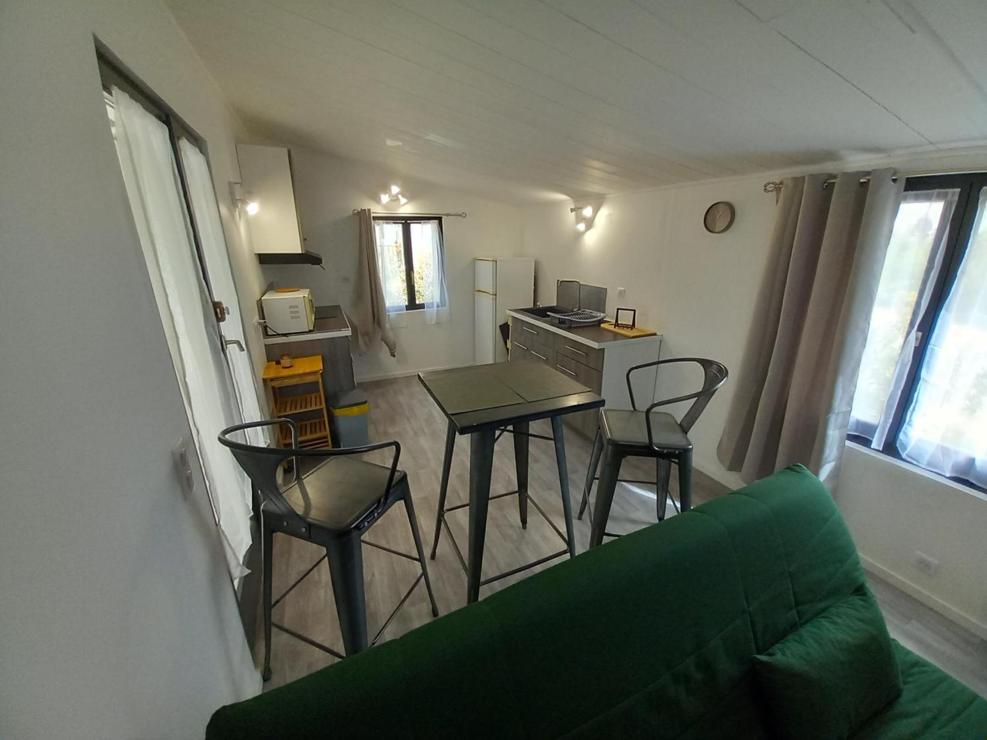 Mobilhome A Deux Pas Du Circuit Du Castellet Avec Terrasse Vue Mer Ле Кастеле Екстериор снимка