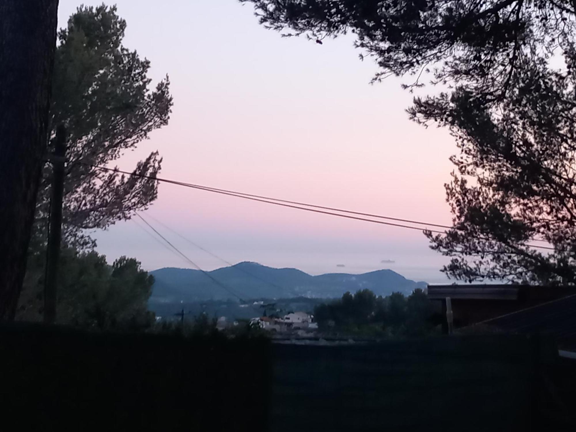Mobilhome A Deux Pas Du Circuit Du Castellet Avec Terrasse Vue Mer Ле Кастеле Екстериор снимка