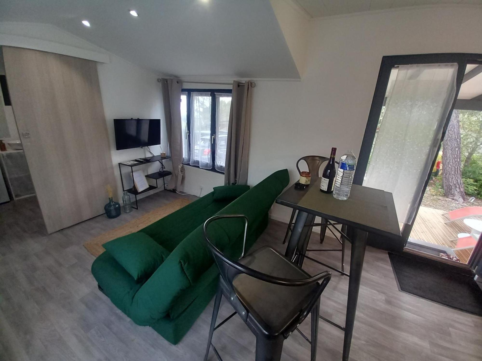 Mobilhome A Deux Pas Du Circuit Du Castellet Avec Terrasse Vue Mer Ле Кастеле Екстериор снимка